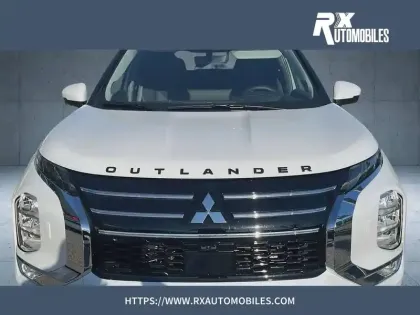 Photo 46 Mitsubishi Outlander  2.4 MIVEC PHEV 306 4WD