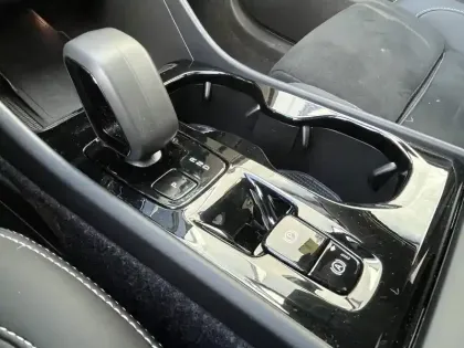 Photo 29 Volvo Xc40  B3 163 ch DCT7