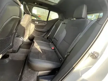 Photo 11 Volvo Xc40  B3 163 ch DCT7