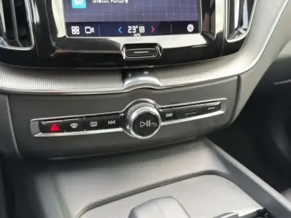 Photo 28 Volvo Xc60  B4 197 ch Geartronic 8