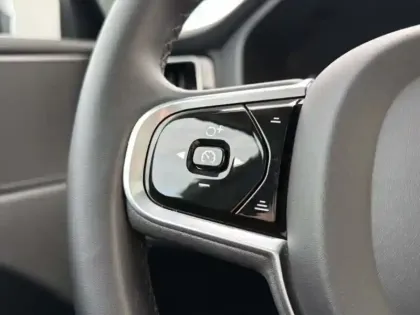 Photo 16 Volvo Xc60  B4 197 ch Geartronic 8