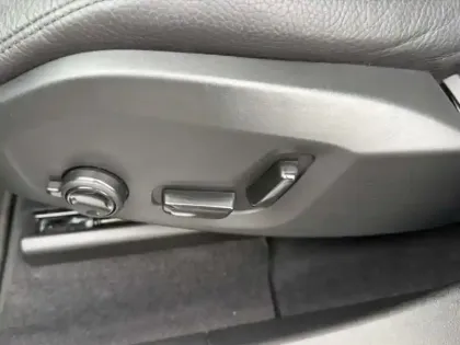 Photo 12 Volvo Xc60  B4 197 ch Geartronic 8