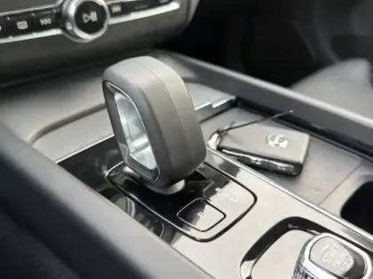 Photo 29 Volvo Xc60  B4 197 ch Geartronic 8