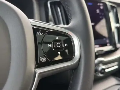 Photo 17 Volvo Xc60  B4 197 ch Geartronic 8