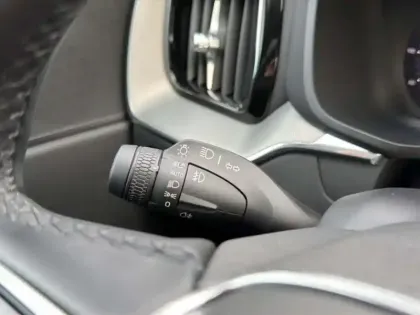 Photo 19 Volvo Xc60  B4 197 ch Geartronic 8