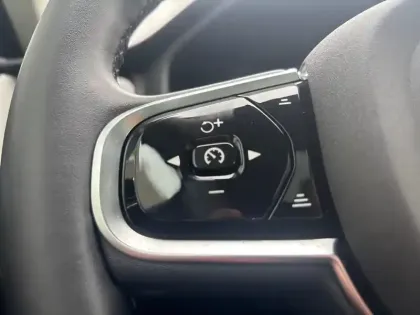 Photo 6 Volvo Xc60  T8 AWD Hybride rechargeable 310 ch+145 ch Geartronic 8