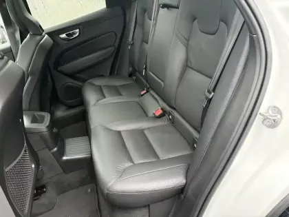 Photo 15 Volvo Xc60  T6 AWD Hybride rechargeable 253 ch+145 ch Geartronic 8