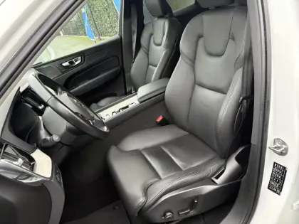 Photo 7 Volvo Xc60  T6 AWD Hybride rechargeable 253 ch+145 ch Geartronic 8