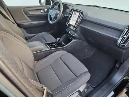 Photo 8 Volvo Xc40  Recharge 231 ch 1EDT