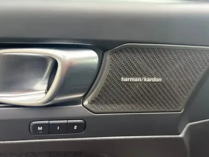 Photo 16 Volvo Xc40  B3 163 ch DCT7