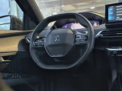 Photo 8 Peugeot 3008  BlueHDi 130ch S&S EAT8