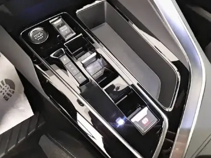 Photo 33 Peugeot 3008  BlueHDi 130ch S&S EAT8