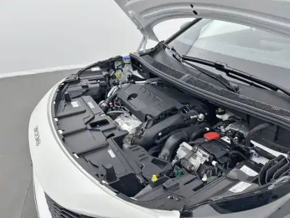Photo 14 Peugeot 3008  Hybrid 225 e-EAT8