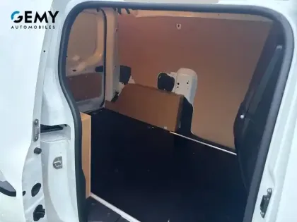 Photo 9 Renault EXPRESS (30) Gén. I Ph1 Confort 4