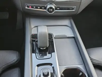 Photo 26 Volvo Xc60  T6 Recharge AWD 253 ch + 145 ch Geartronic 8