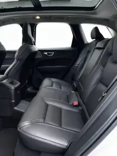 Photo 8 Volvo Xc60  T6 AWD Hybride rechargeable 253 ch+145 ch Geartronic 8