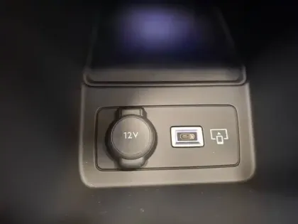 Photo 31 Peugeot 308  BlueHDi 130ch S&S EAT8