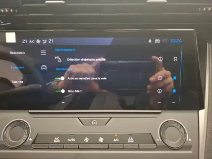 Photo 24 Peugeot 308  BlueHDi 130ch S&S EAT8