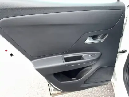 Photo 9 Opel Mokka  Electrique 136 ch & Batterie 50 kWh