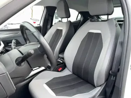 Photo 7 Opel Mokka  Electrique 136 ch & Batterie 50 kWh