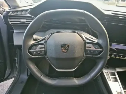 Photo 8 Peugeot 308  BlueHDi 130ch S&S EAT8