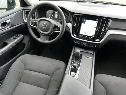 Photo 11 Volvo V60  B4 AWD 197 ch Geartronic 8