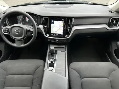 Photo 10 Volvo V60  B4 AWD 197 ch Geartronic 8