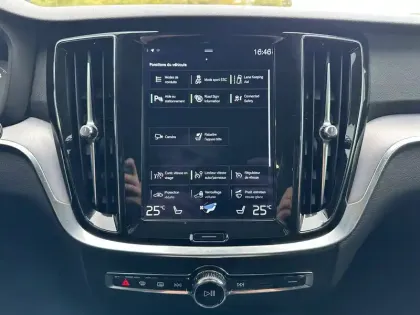 Photo 33 Volvo V60  B4 AWD 197 ch Geartronic 8