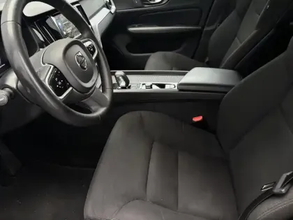 Photo 44 Volvo V60  B4 AWD 197 ch Geartronic 8