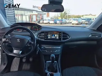 Photo 7 Peugeot 308  1.2 PureTech 110ch S&S BVM5