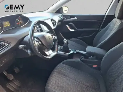 Photo 8 Peugeot 308  1.2 PureTech 110ch S&S BVM5