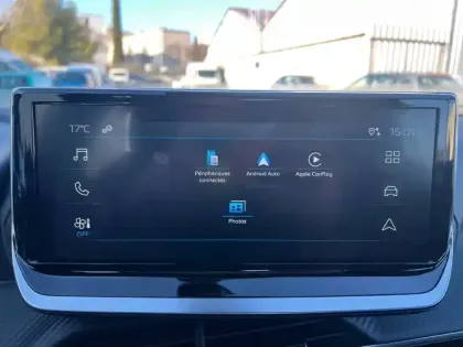 Photo 28 Peugeot 2008  PureTech 100 S&S BVM6