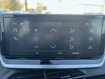 Photo 13 Peugeot 2008  PureTech 100 S&S BVM6