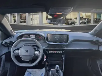 Photo 7 Peugeot 2008  PureTech 100 S&S BVM6