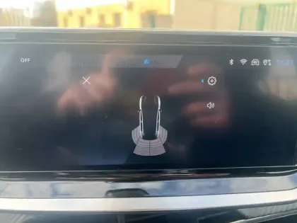 Photo 46 Peugeot 208  PureTech 100 S&S BVM6