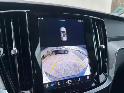 Photo 16 Volvo V60  B4 197 ch DCT7