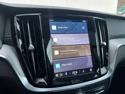 Photo 30 Volvo V60  B4 197 ch DCT7