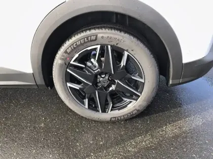 Photo 12 Peugeot 3008  Hybrid 145 e-DCS6