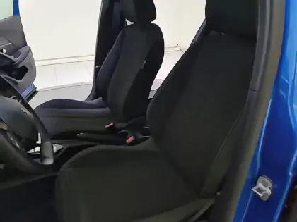 Photo 10 Peugeot 2008  PureTech 130 S&S EAT8