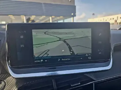 Photo 18 Peugeot 208  PureTech 100 S&S EAT8