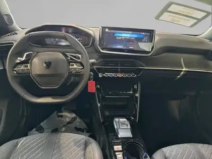 Photo 7 Peugeot 2008  Hybrid 145 e-DCS6