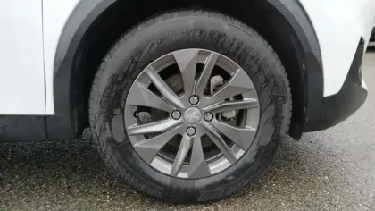 Photo 14 Peugeot 2008  PureTech 100 S&S BVM6