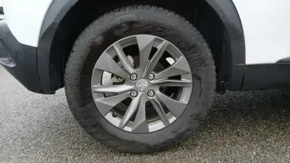 Photo 13 Peugeot 2008  PureTech 100 S&S BVM6