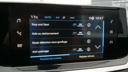 Photo 23 Peugeot 2008  PureTech 100 S&S BVM6