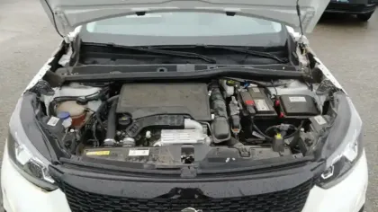 Photo 15 Peugeot 2008  PureTech 100 S&S BVM6