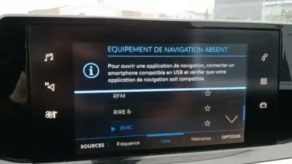 Photo 20 Peugeot 2008  PureTech 100 S&S BVM6