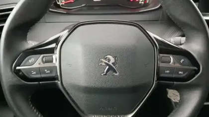 Photo 18 Peugeot 2008  PureTech 100 S&S BVM6