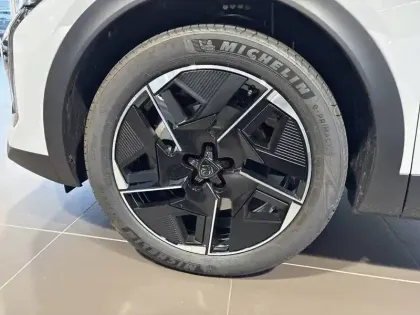 Photo 32 Peugeot 408  Electrique 58 kWh 210ch