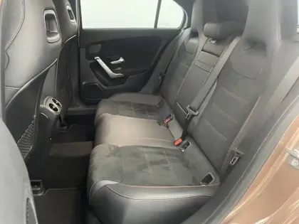 Photo 15 Mercedes Classe A  200 d 8G-DCT