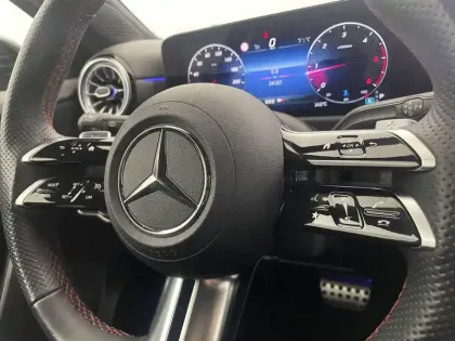 Photo 23 Mercedes Classe A  200 d 8G-DCT